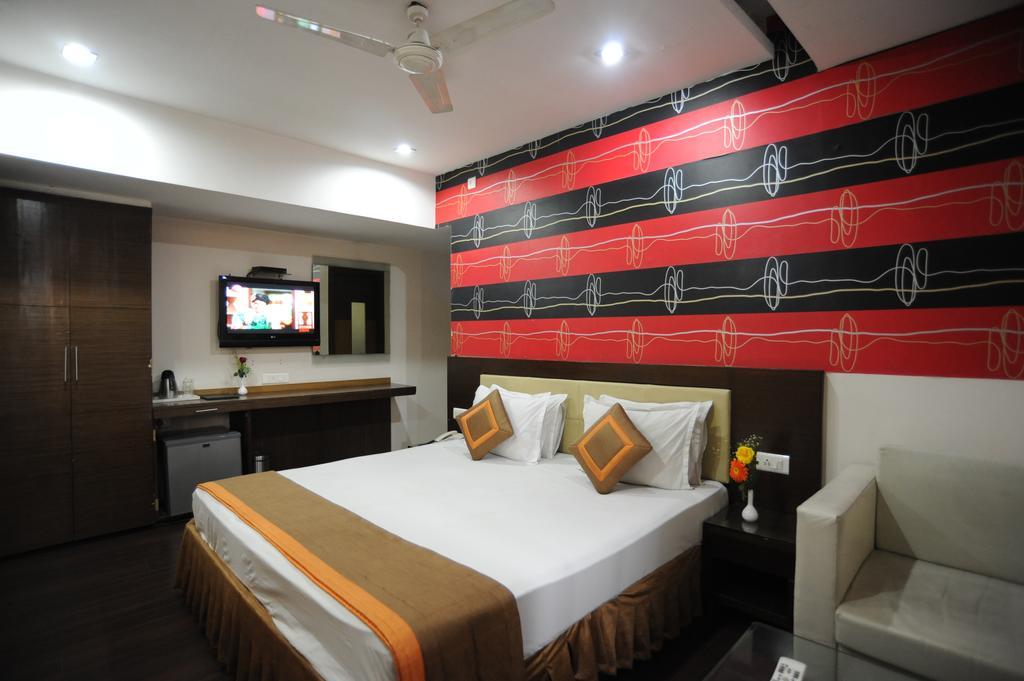 Hotel Lee International Calcutta Exteriör bild